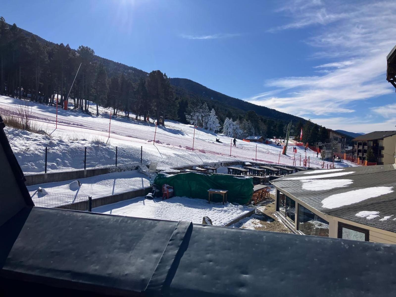 Decouverte De La Vallee D'Eyne Et Des Bains De Llo ภายนอก รูปภาพ